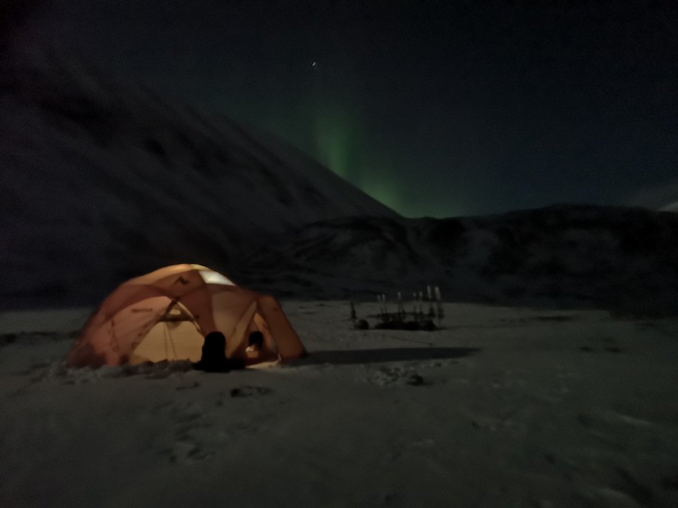 Tent & aurora borealis.jpg